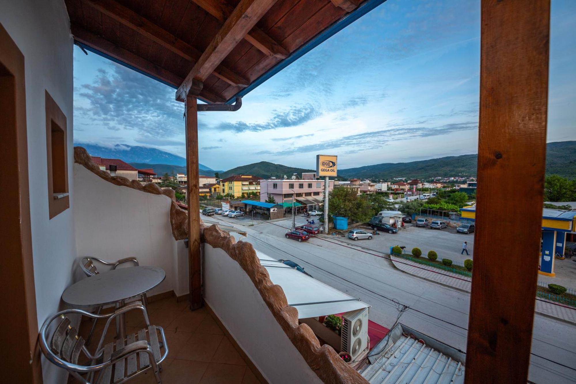 Hotel Shpella Berat Exterior photo