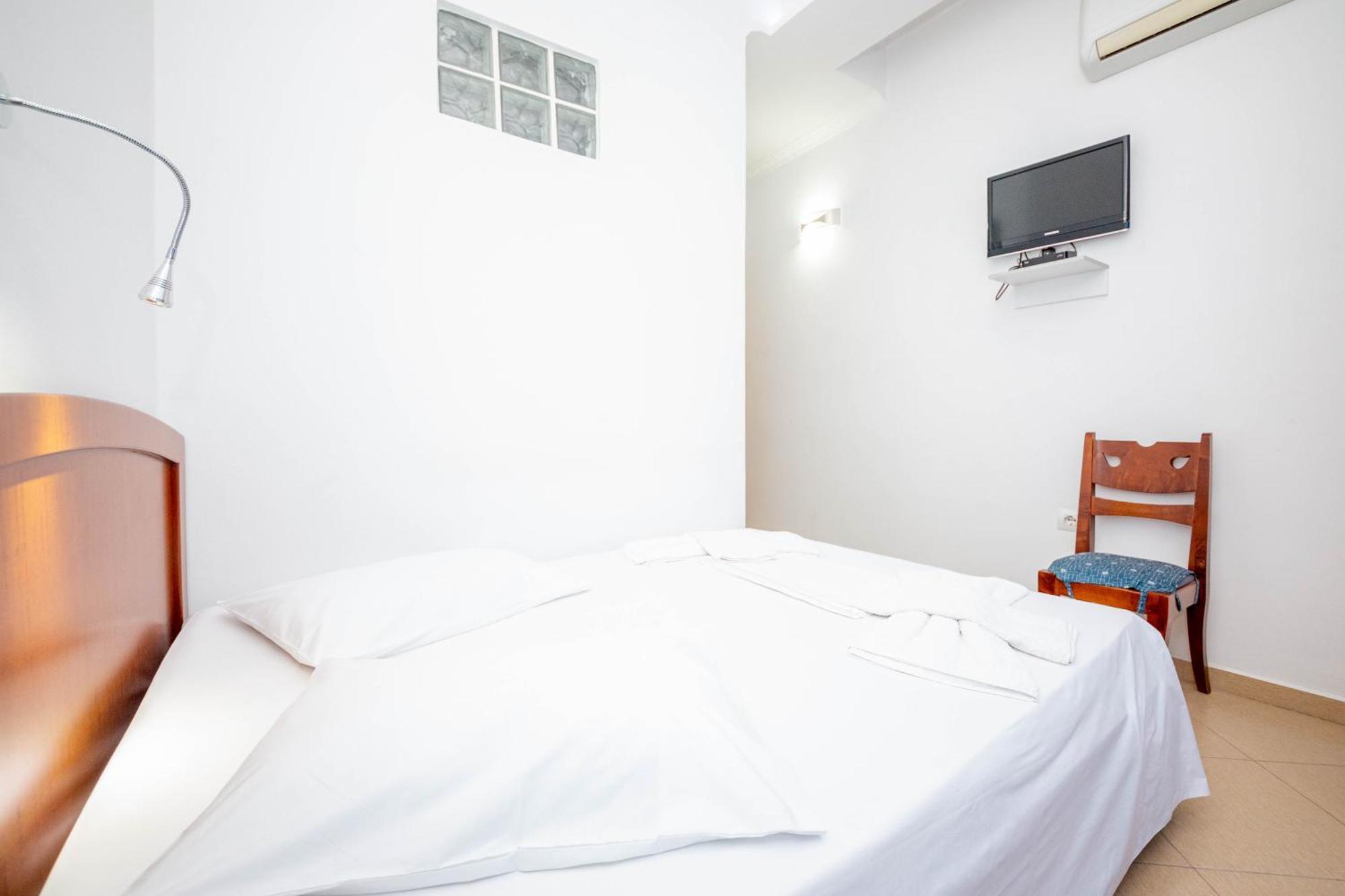 Hotel Shpella Berat Exterior photo
